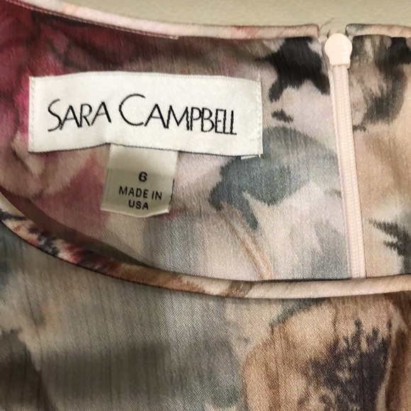 Sara Campbell beige/ pink floral shirt sleeve ruched midi - Picture 2 of 7